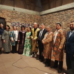 Usbekischer Nachmittag - Gruppe der Usbekischen Gäste