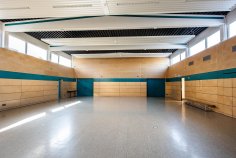 Mehrzweckhalle Hainchen von innen