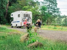 Wohnmobil mit Personen