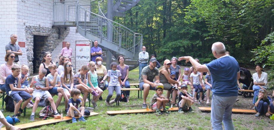 Theateraufführung am Limeswachtturm
