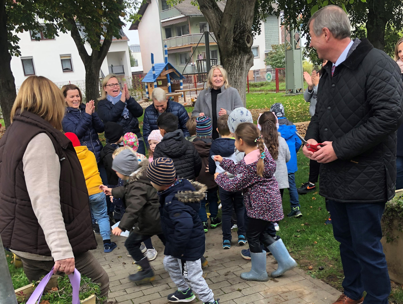 Einweihung des Aussengeländes der Kita Hainchen
