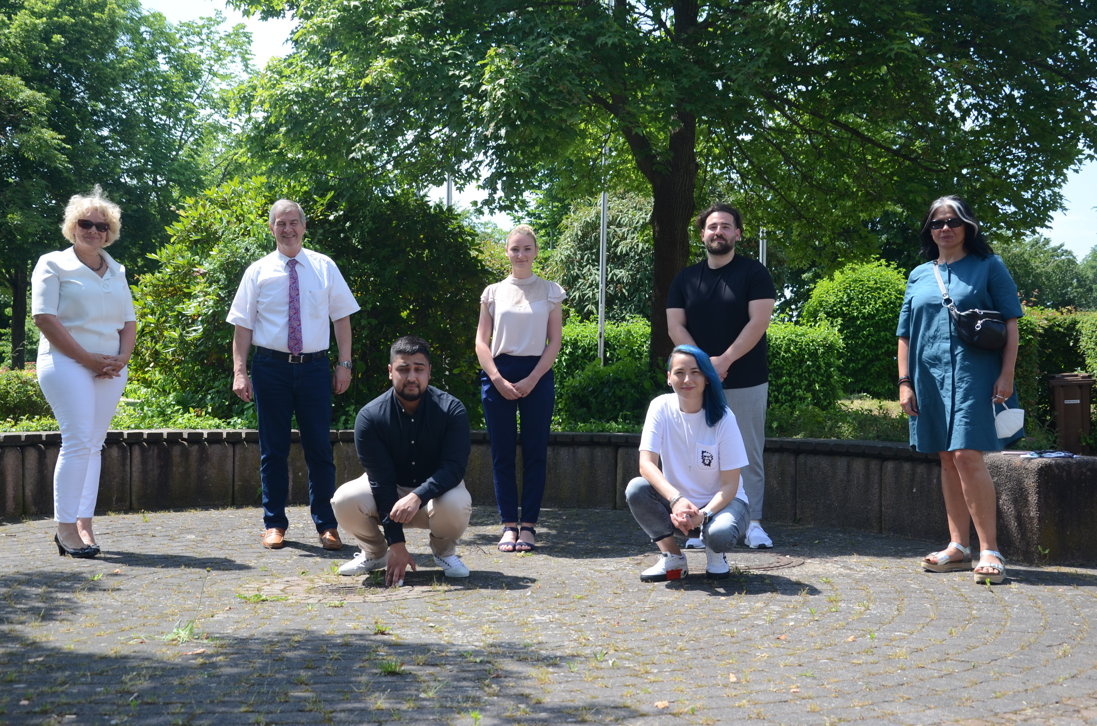 Pressetermin mit Frau Prof. Dr. Günther, den Studierenden der UAS Frankfurt, Bürgermeister Ludwig und Frau Raaz