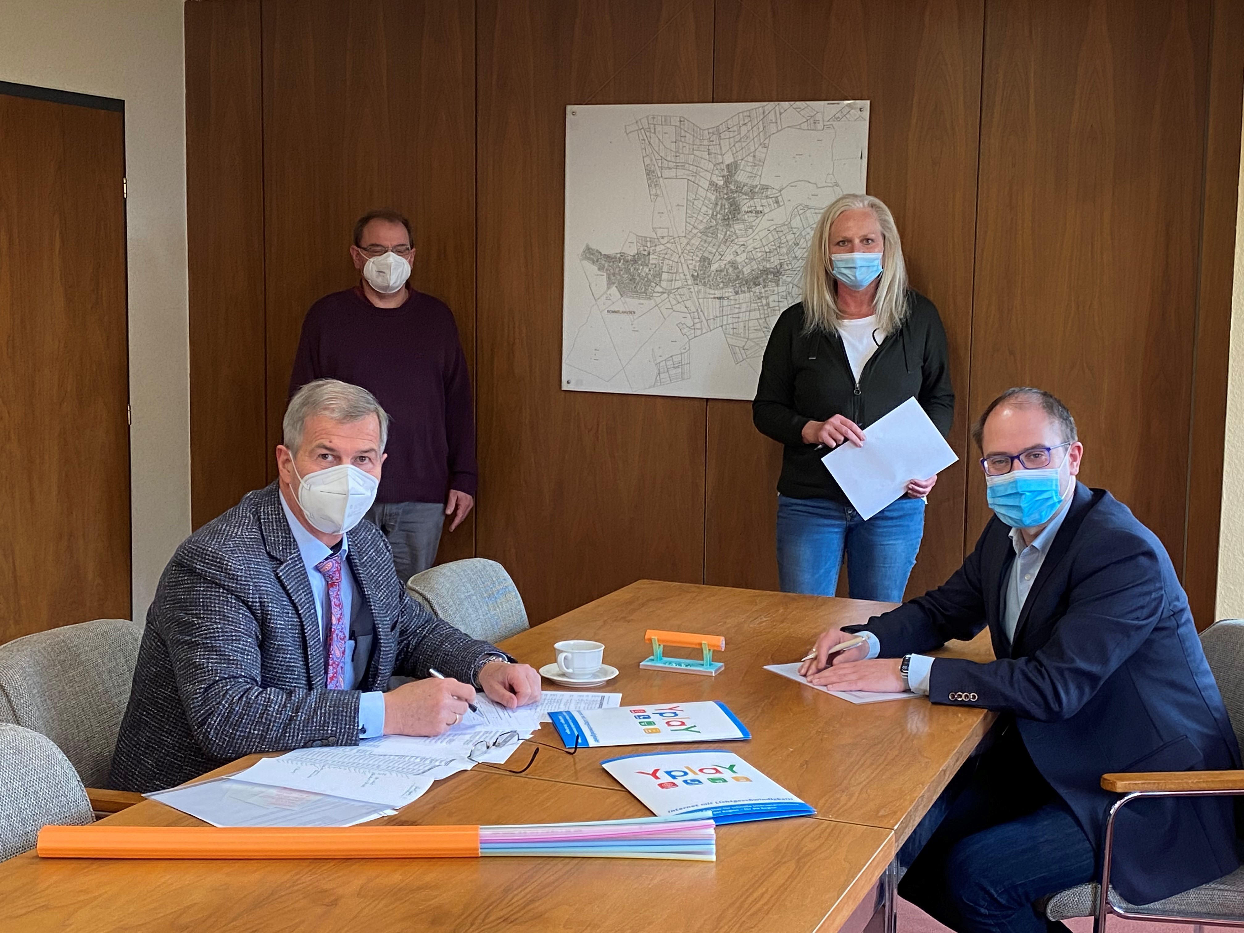 Pressetermin mit der Gemeinde Limeshain und der Firma yplay