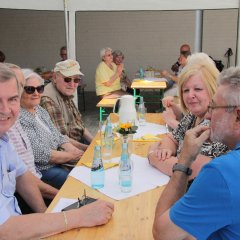 Bürgermeister beim Seniorennachmittag in Rommelhausen